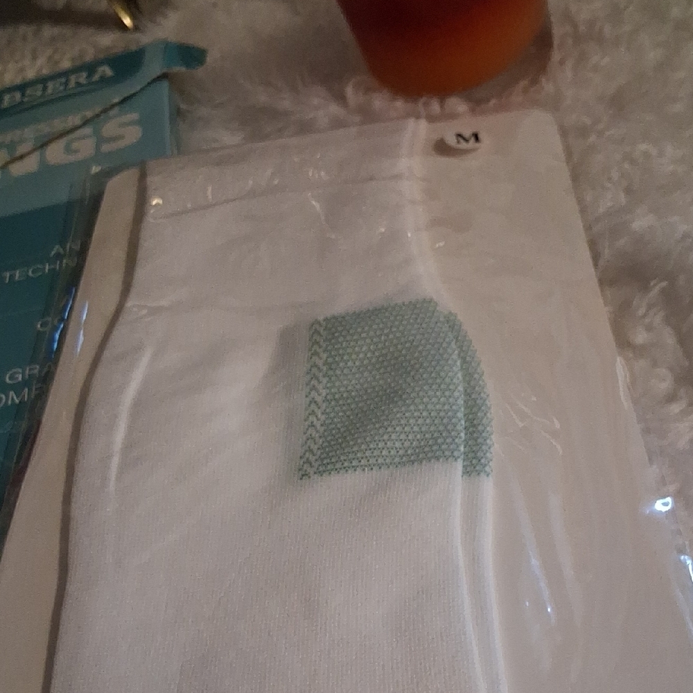 White Anti-Embolism Compression Stockings - Picture 3 of 12
